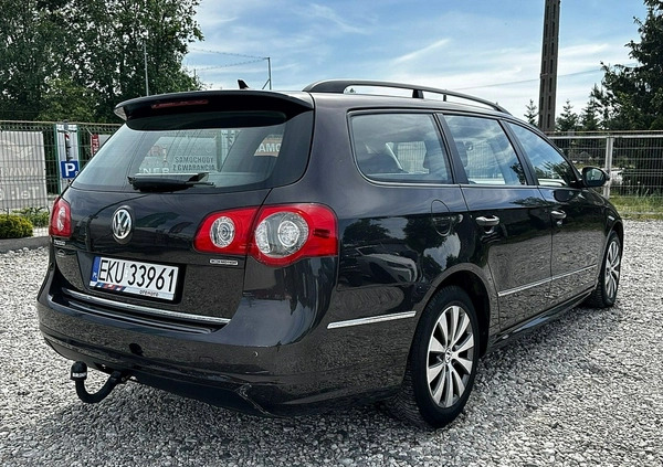 Volkswagen Passat cena 18900 przebieg: 274000, rok produkcji 2010 z Andrychów małe 172